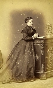 United Kingdom Woman Victorian Fashion Old CDV Photo Netterville 1870