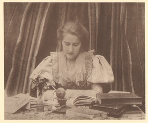 Belgium Sentiment d'Art en Photographie Lady at Desk old Halftone Coenraets 1901
