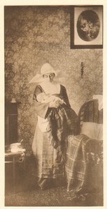 Belgium Sentiment d'Art en Photographie Nun & Baby old Halftone Bovier 1901