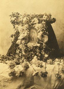 USA? Funeral Flowers Floral Tribute to Deceased Man Old Photo 1900
