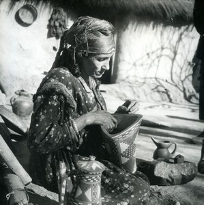 Algeria Woman decorating local pottery Old Photo 1950