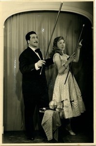 France Kirman et Lydia magician illusionist duo Old photo 1950's