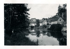 France Semur en Auxois river Old Amateur Photo snapshot 1951