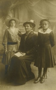 France Grand? Mother and Children Girls Old Real Photo Postcard RPPC 1920