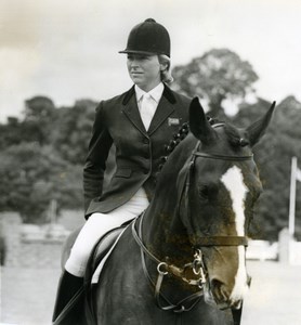 United Kingdom Marion Coakes Mould Equestrian Show-jumper Old Photo 1970