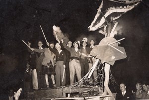 French Students? Float Parade Carnival? Old Press Photo 1930's