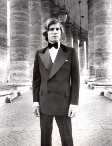 Rome Bernini Columns 1970's Men Fashion J.P. Stevens Hardy Amies old Photo