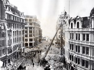 WWII London Blitz High Street Ruins Firemen Ladder old Photo 1941