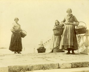 Italy Venice animated street scene Women street retailer? Baskets Old Photo 1890
